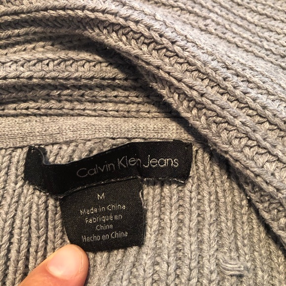 Calvin Klein sweater - Picture 2 of 2